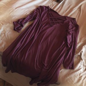 REVERSIBLE PLUM DRESS 😍😍 POCKETS!! LACE UP NECK!